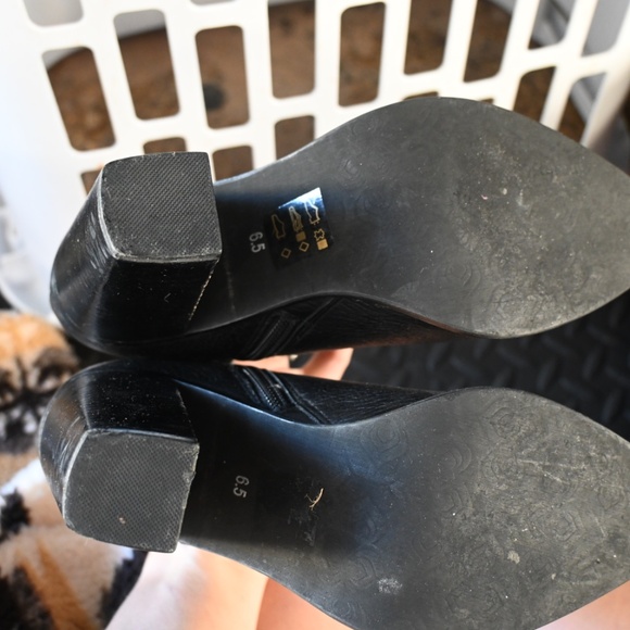Steve Madden heeled booties - Picture 4 of 4
